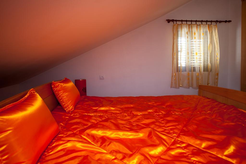 Apartments Ratkovic Tivat Eksteriør billede