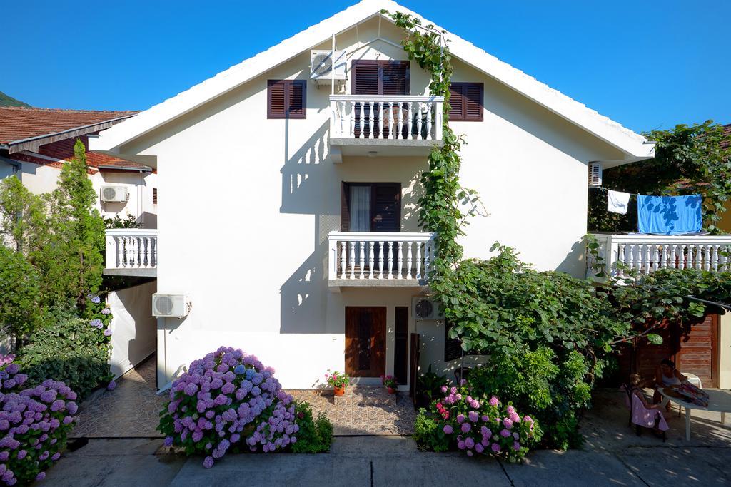 Apartments Ratkovic Tivat Eksteriør billede