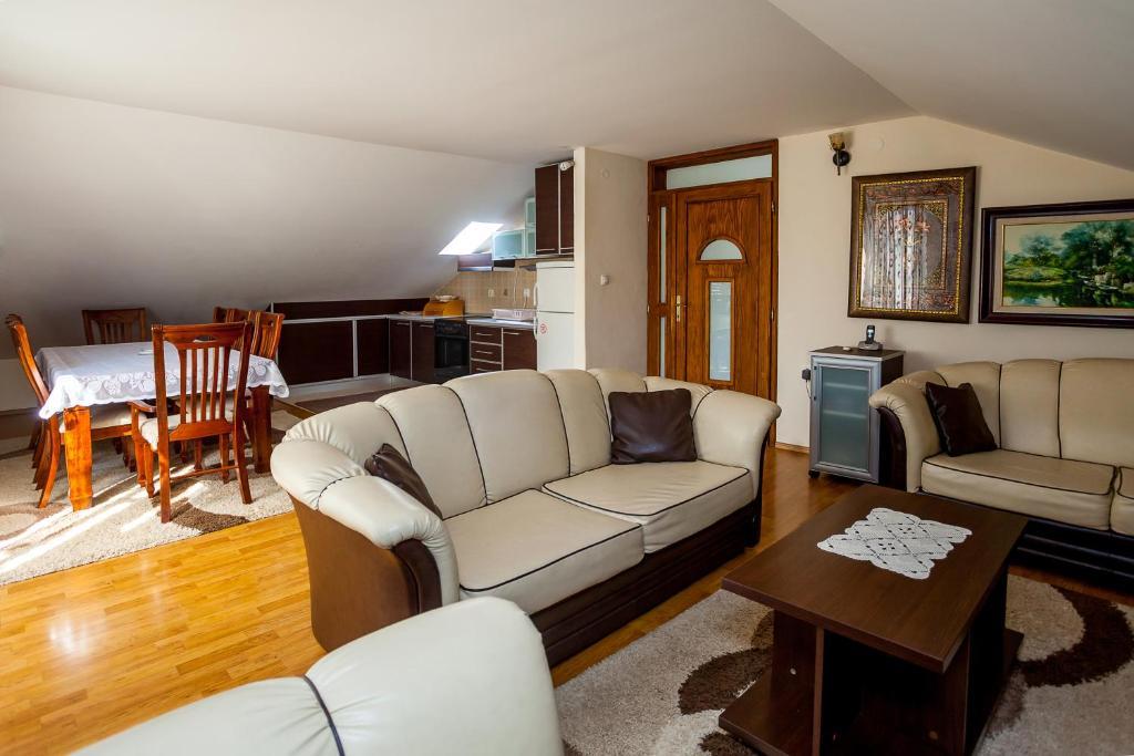 Apartments Ratkovic Tivat Eksteriør billede