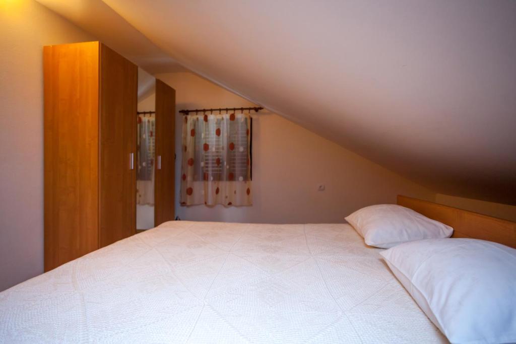 Apartments Ratkovic Tivat Eksteriør billede