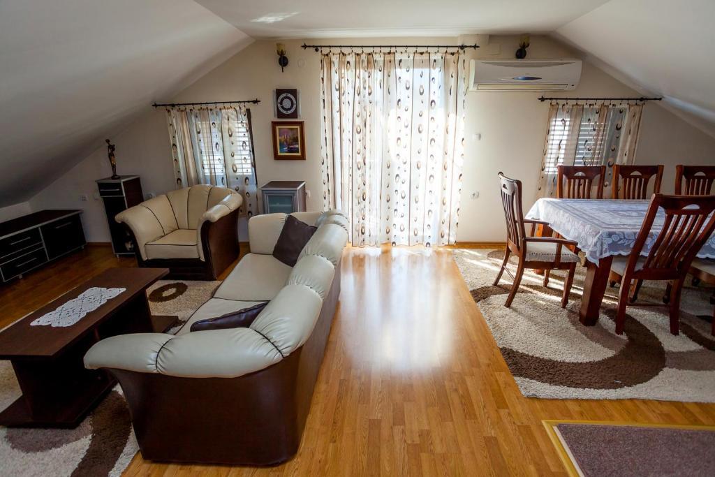 Apartments Ratkovic Tivat Eksteriør billede